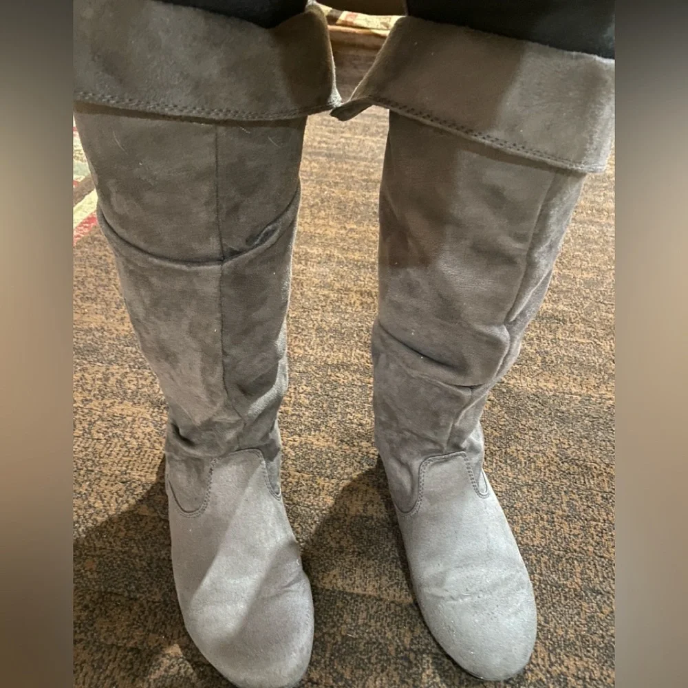 Women's Faux Suede Grey Knee High Slouchy Boots